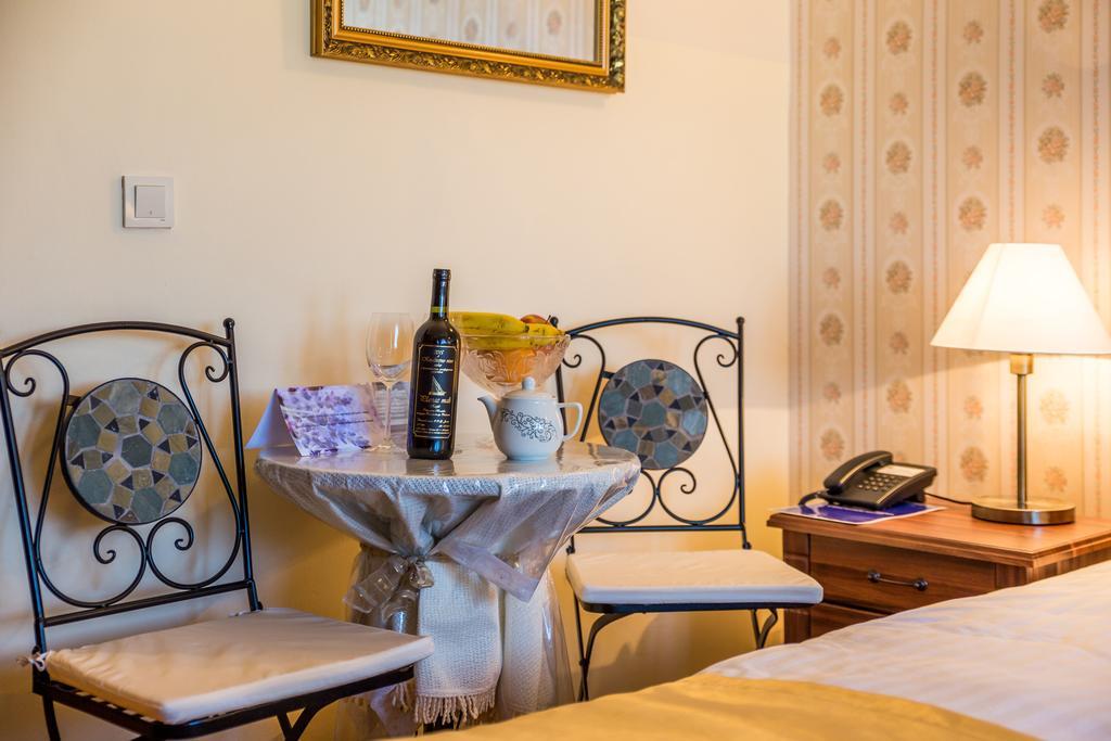 Villas Arbia - Margita Beach Hotel Банёл Экстерьер фото