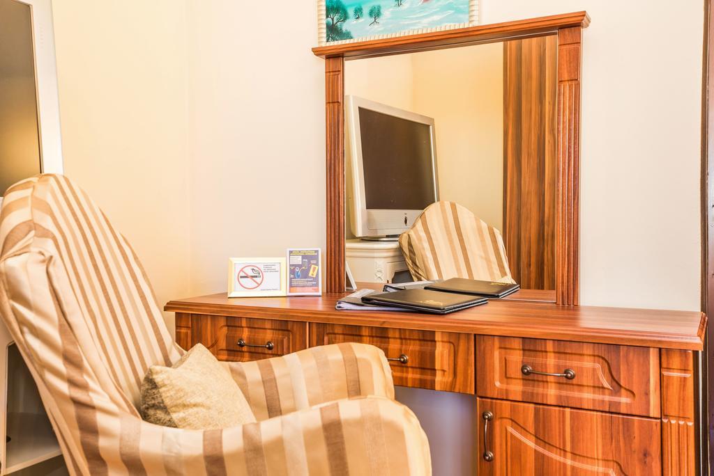 Villas Arbia - Margita Beach Hotel Банёл Экстерьер фото
